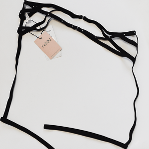 Garter detail1