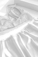 نیم تنه و شلوارک مدل Ren white detail2