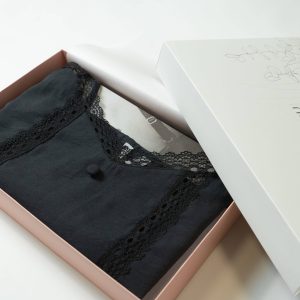 تاپ و شلوارک مدل Lydia purple detail 3
