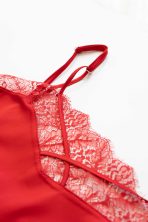 تاپ و شلوارک ساتن و دانتل مدل Latina - Image 10